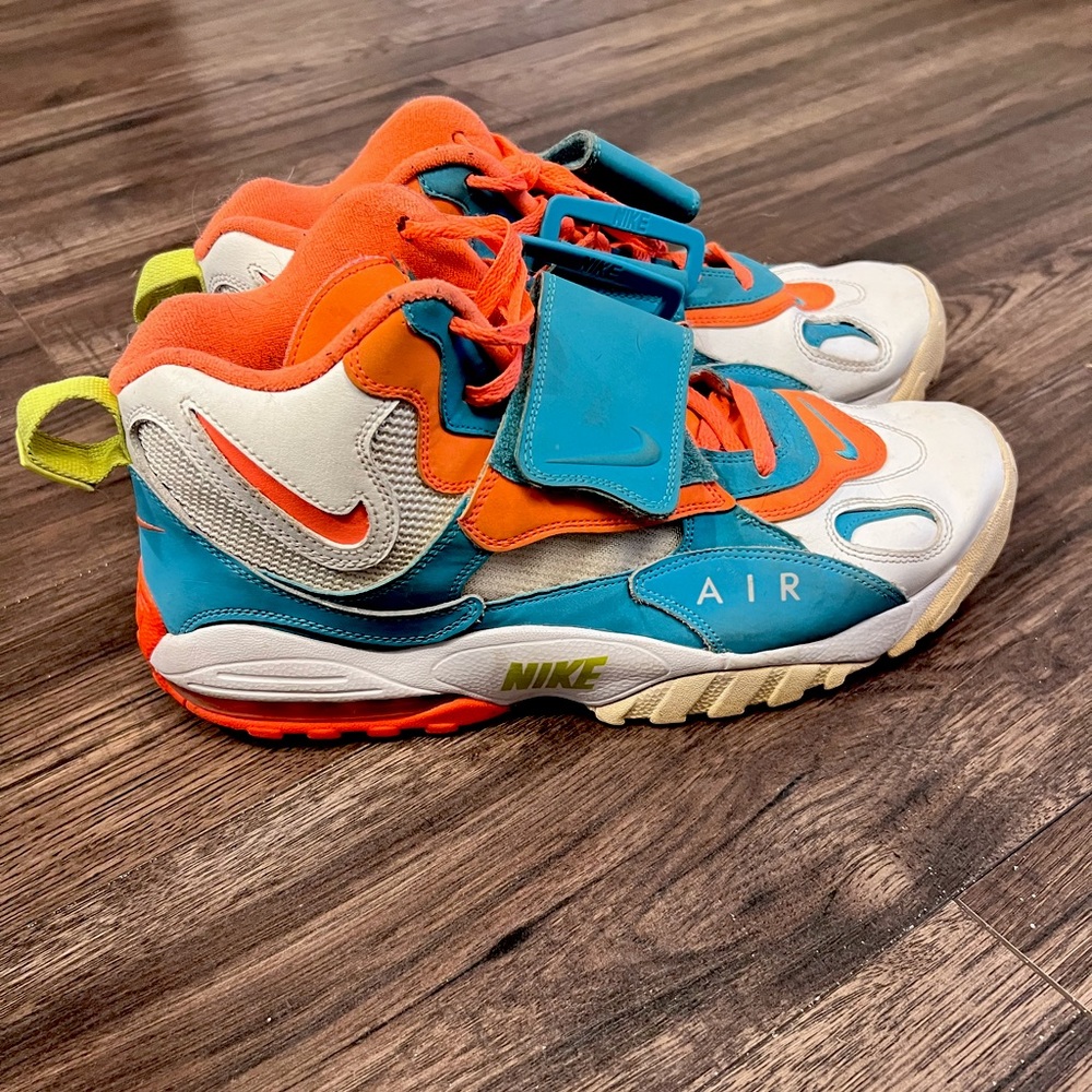 Nike Air Speed Turf